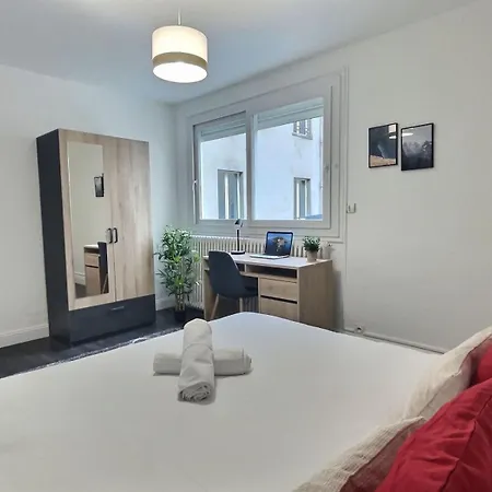 Apartment Plein Centre 8pers 4ch 2sdb, Terrasse, Billard Roe *