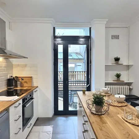 Plein Centre 8pers 4ch 2sdb, Terrasse, Billard Roe Appartamento *