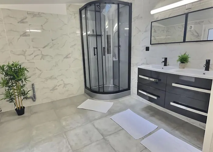 Appartamento Plein Centre 8pers 4ch 2sdb, Terrasse, Billard Roe