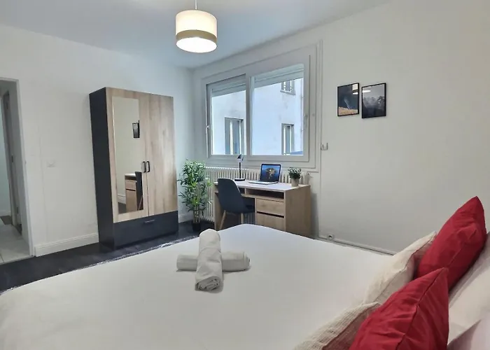 Apartmán Plein Centre 8pers 4ch 2sdb, Terrasse, Billard Roe *