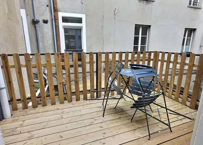 Plein Centre 8pers 4ch 2sdb, Terrasse, Billard Roe Apartmán *